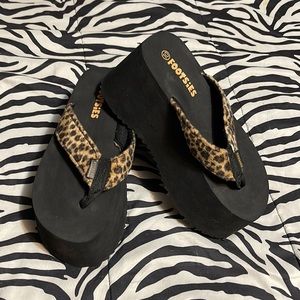 Footsies Thick Sandals